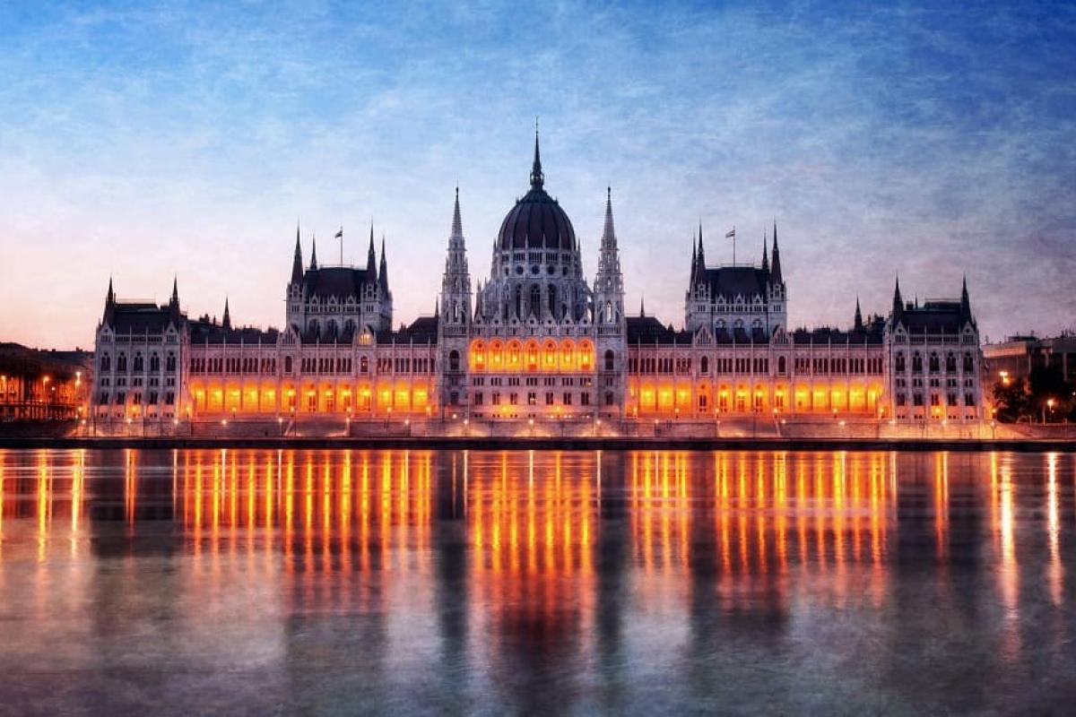 Здание венгерского парламента | фото: Getty Images